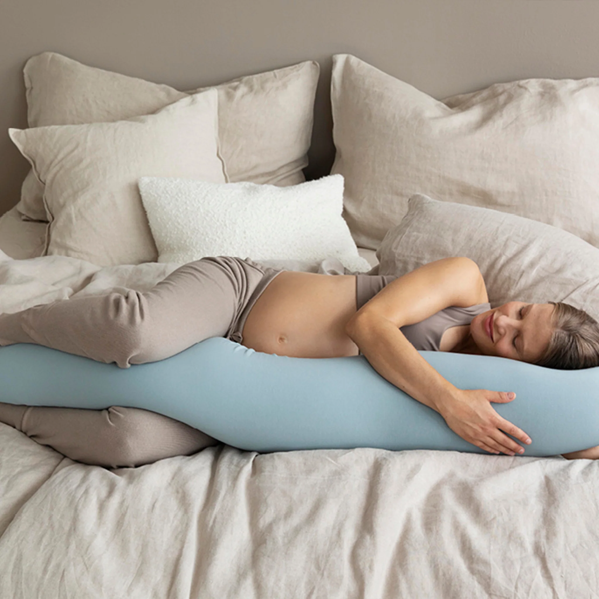 bbhugme Pregnancy Pillow - Eucalyptus & Coral - Image 7