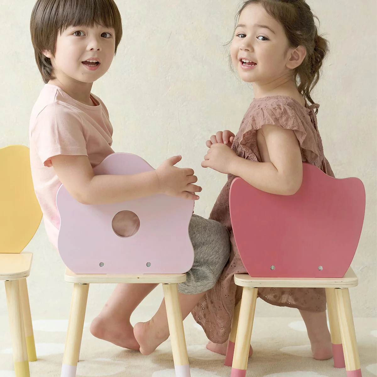 Classic World Grace Chair - Image 2