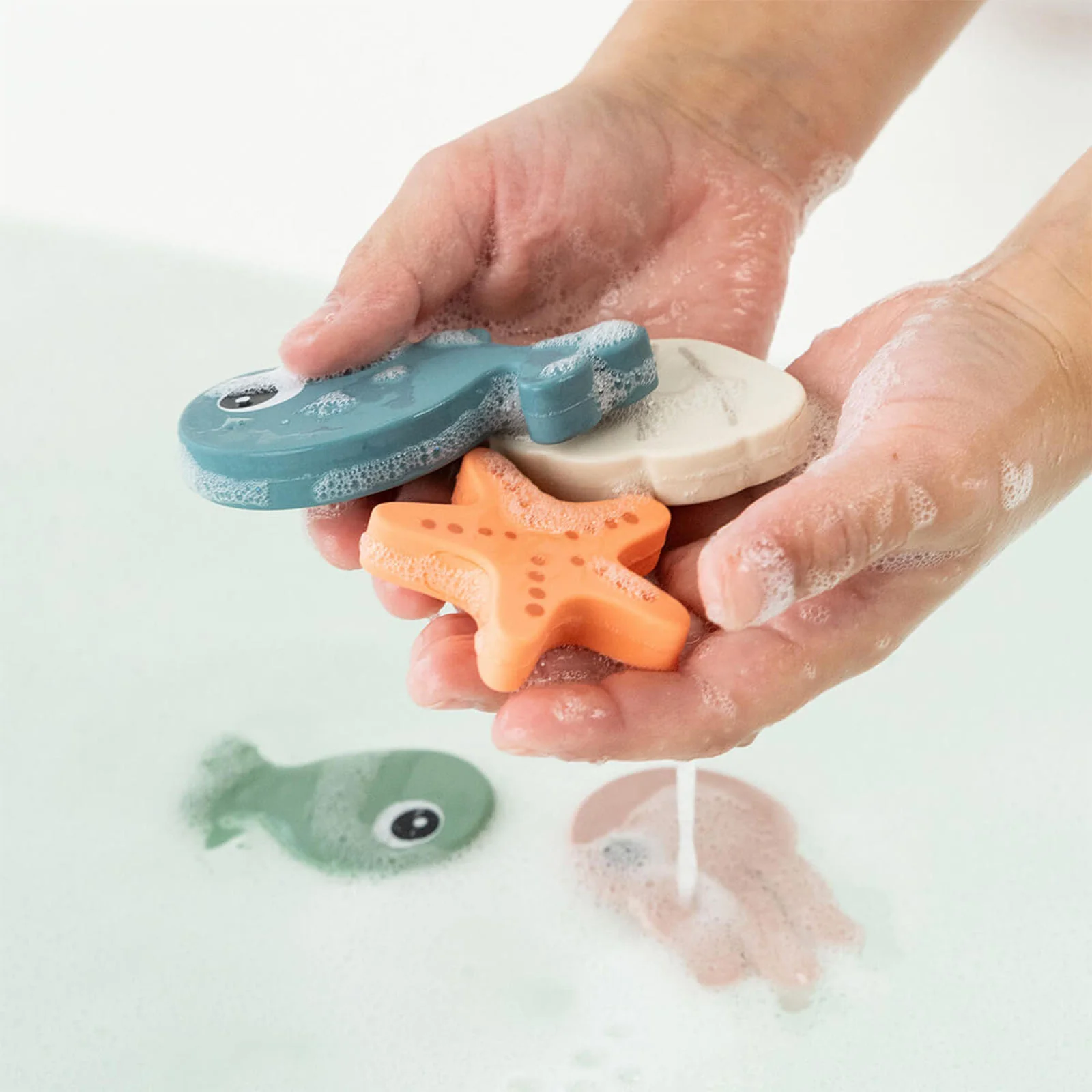 Done By Deer Bath Fishing Toy Sea Friends - Image 4
