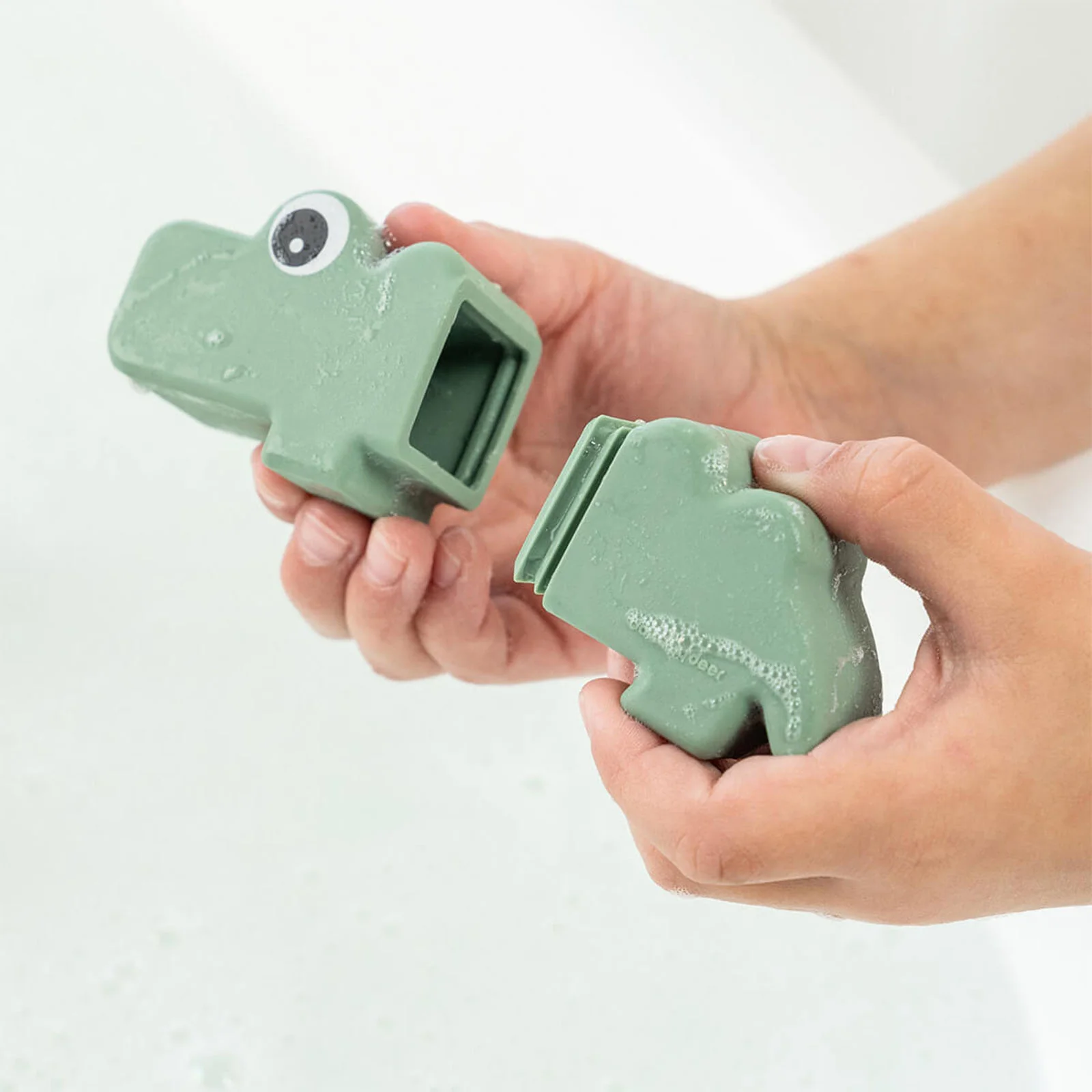 Done By Deer Bath Squirter Toy Croco Green - Image 4