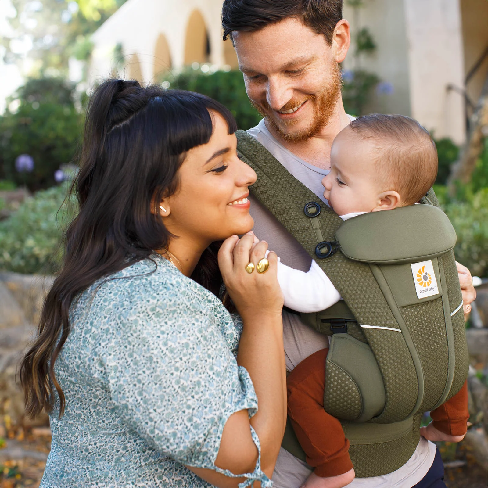 Ergobaby Omni™ Breeze Baby Carrier - Image 18