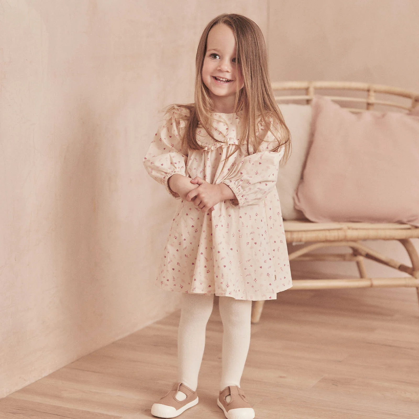 Floral Frilled Collar Dress & Tights Outfit - Image 3
