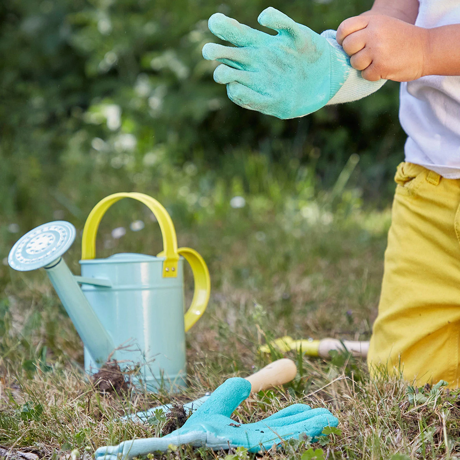 Janod Little Gardener Playset - Happy Garden - Image 3