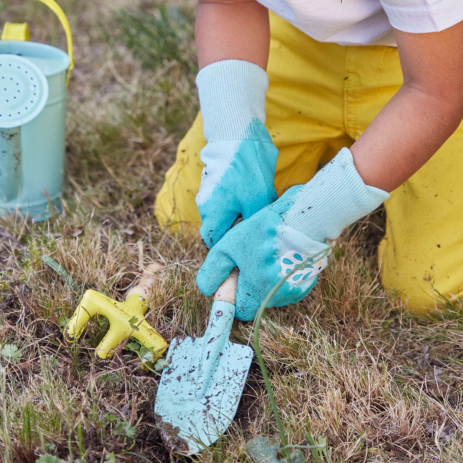 Janod Little Gardener Playset - Happy Garden - Image 4