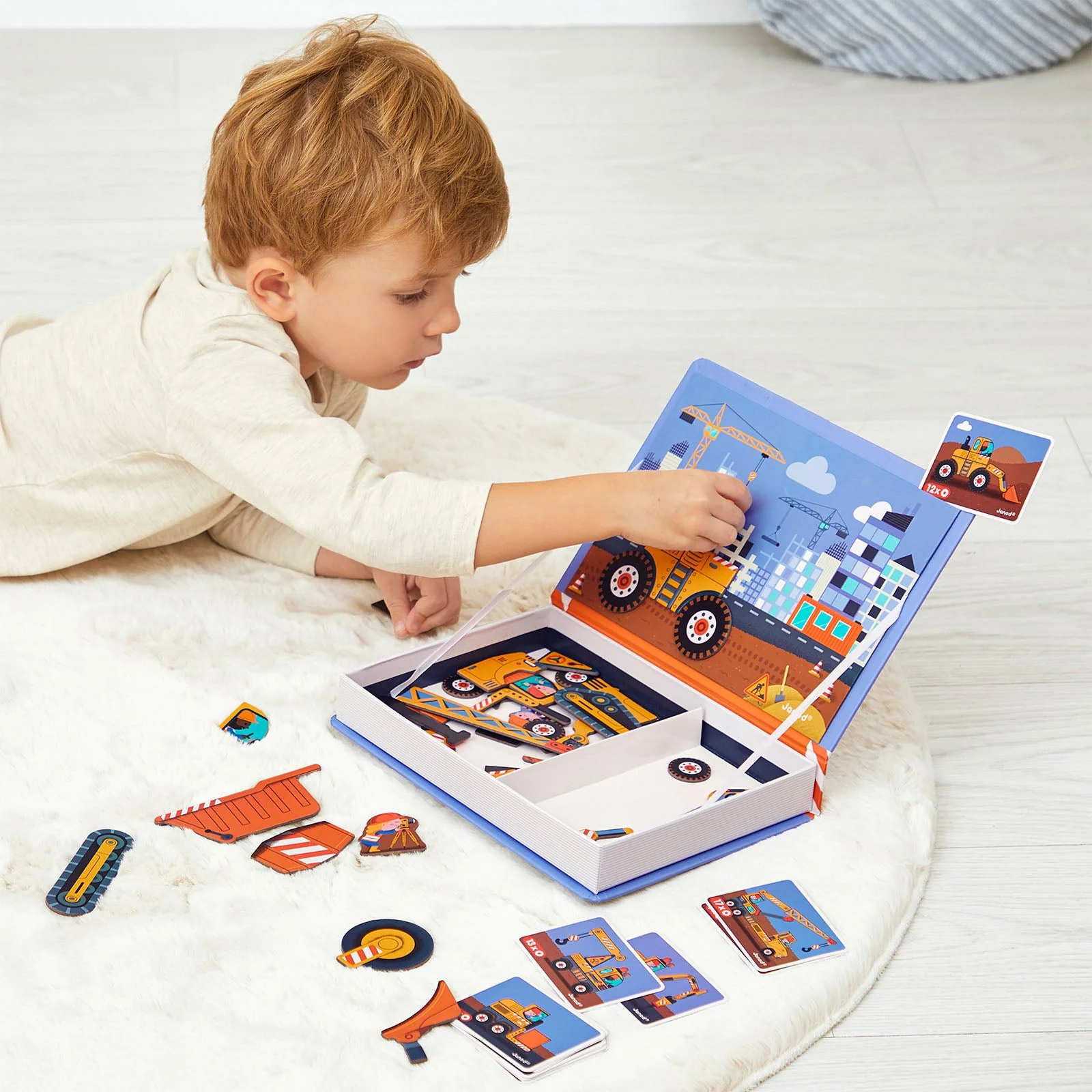 Janod Magnetibook Educational Toy - Construction - Image 2