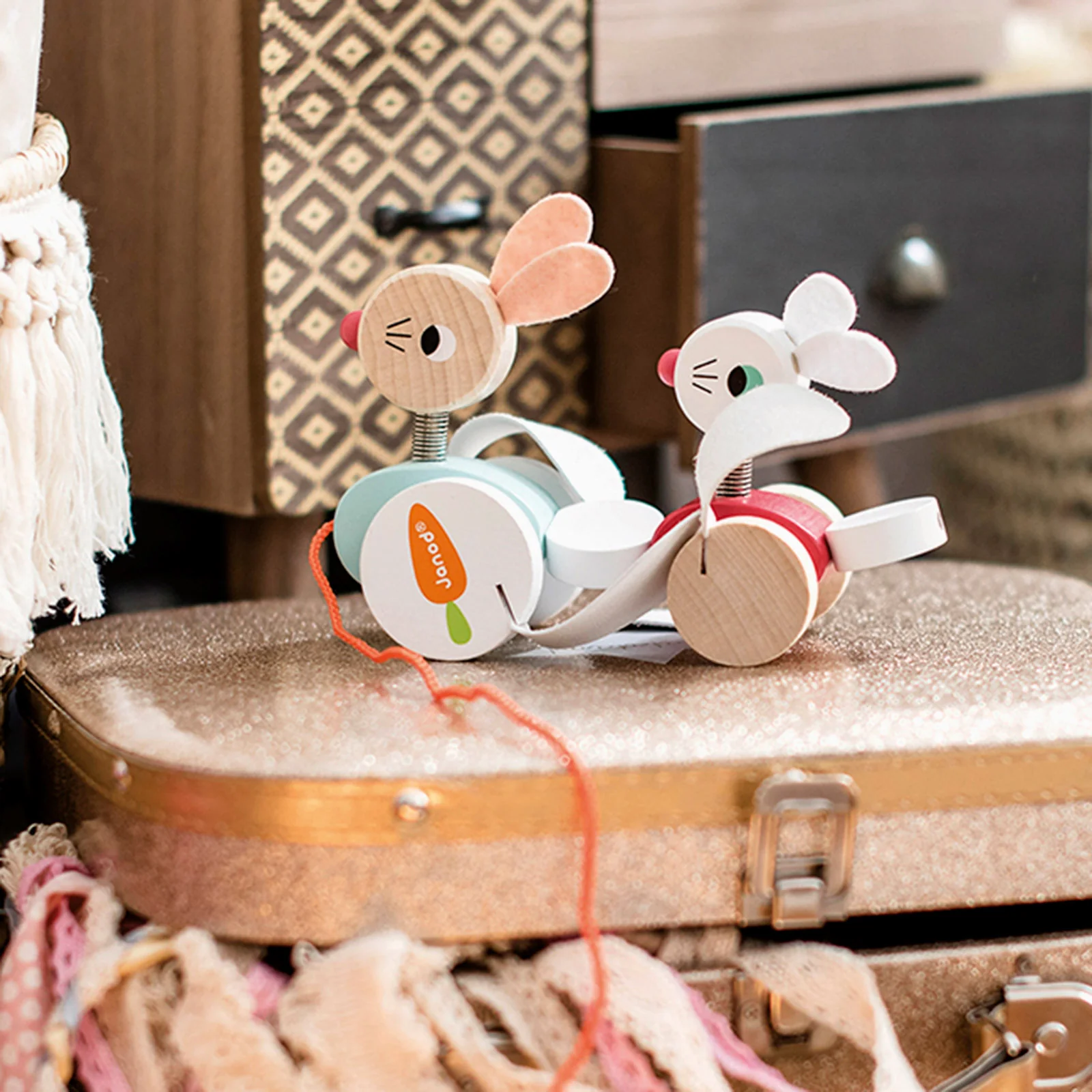 Janod Zigolos Pull-along - Rabbits - Image 2