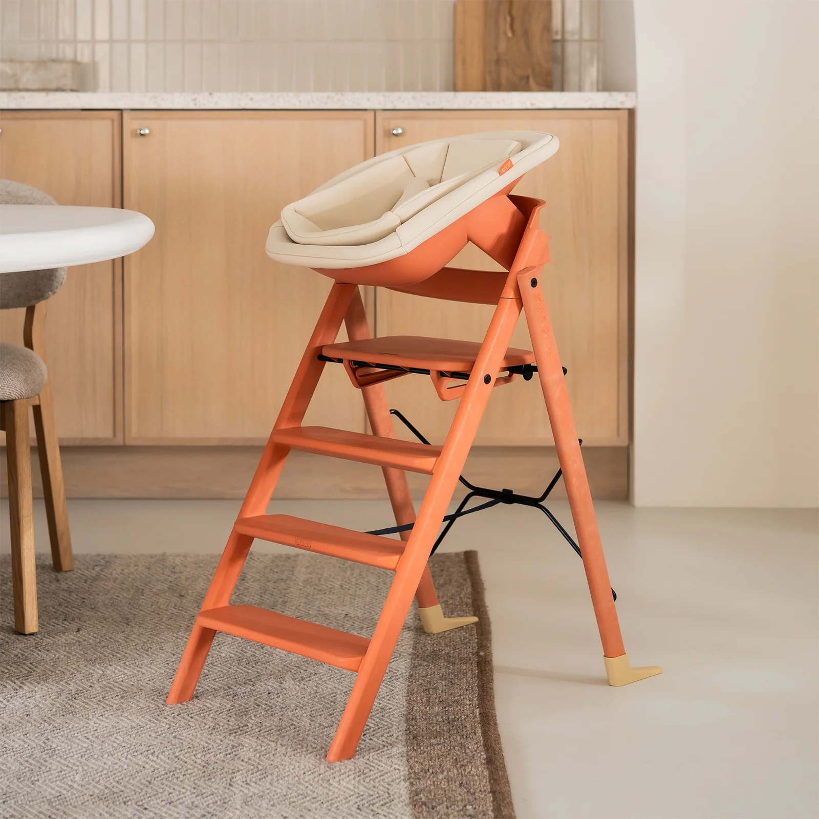 KAOS Klapp Newborn Seat - Terracotta Pink - Image 4