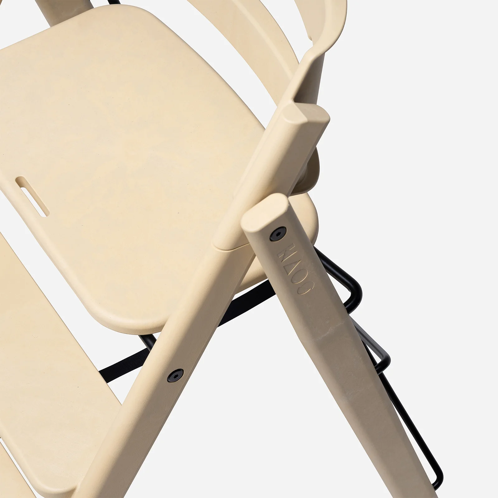 KAOS Klapp Recycled High Chair - Desert Sand - Image 4