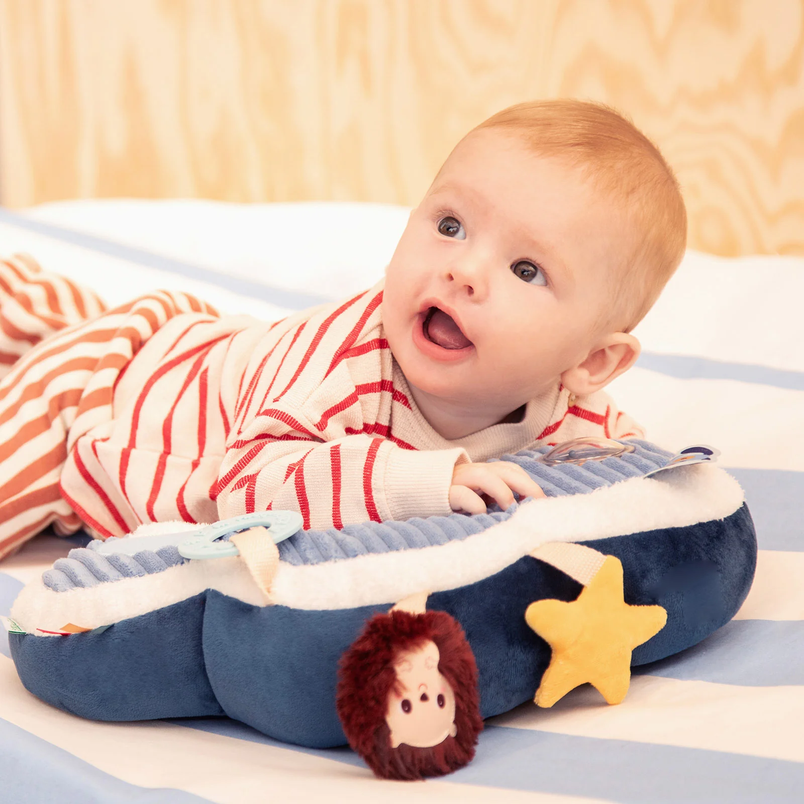 Lilliputiens Activities Cushion - Jules - Image 3