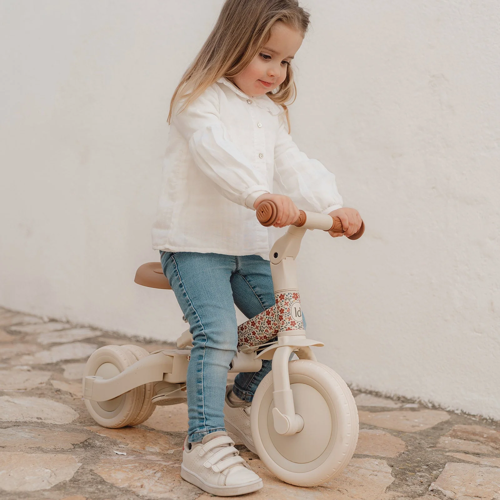 Little Dutch 4 in 1 Tricycle – White Floral