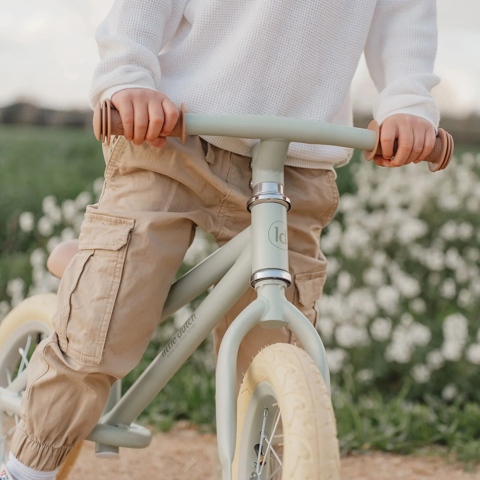 Little Dutch Balance Bike Matte - Green - Image 6