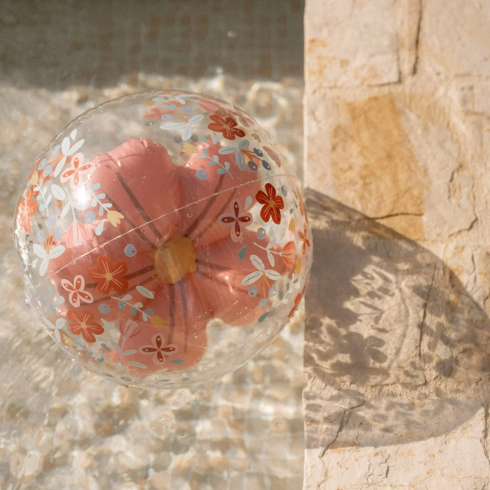 Little Dutch Beachball 3D - Pink Flowers - Image 4