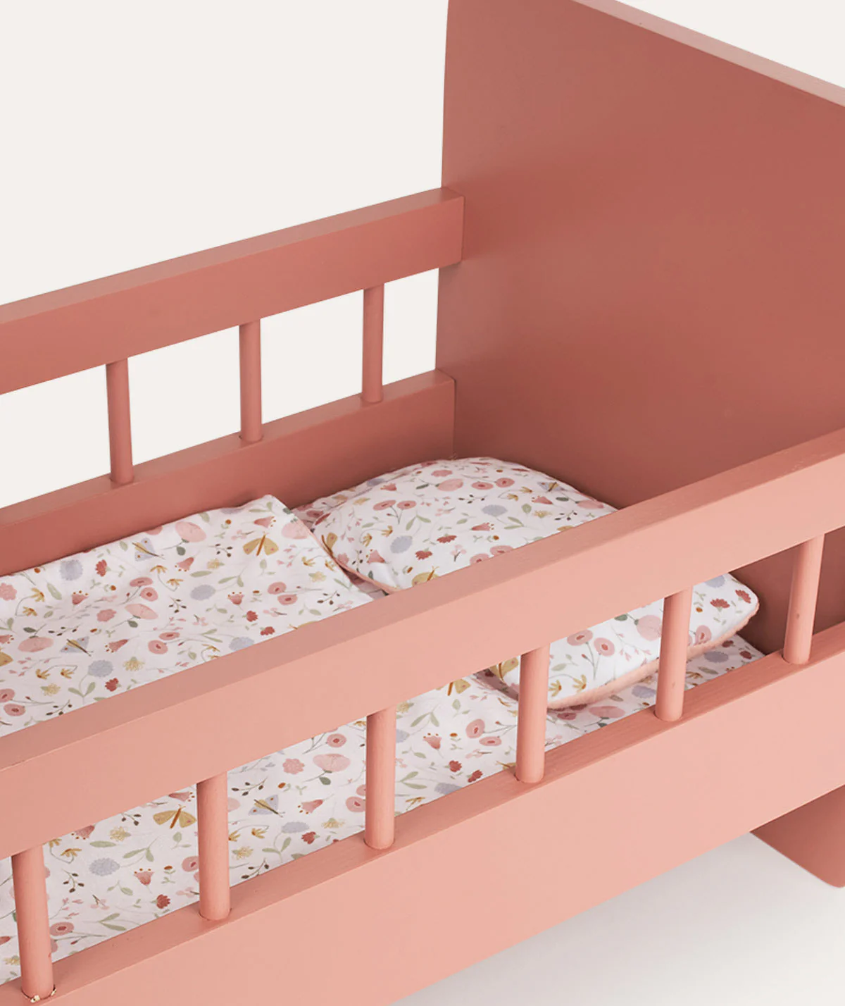 Little Dutch Doll Bed with Textiles - Image 3