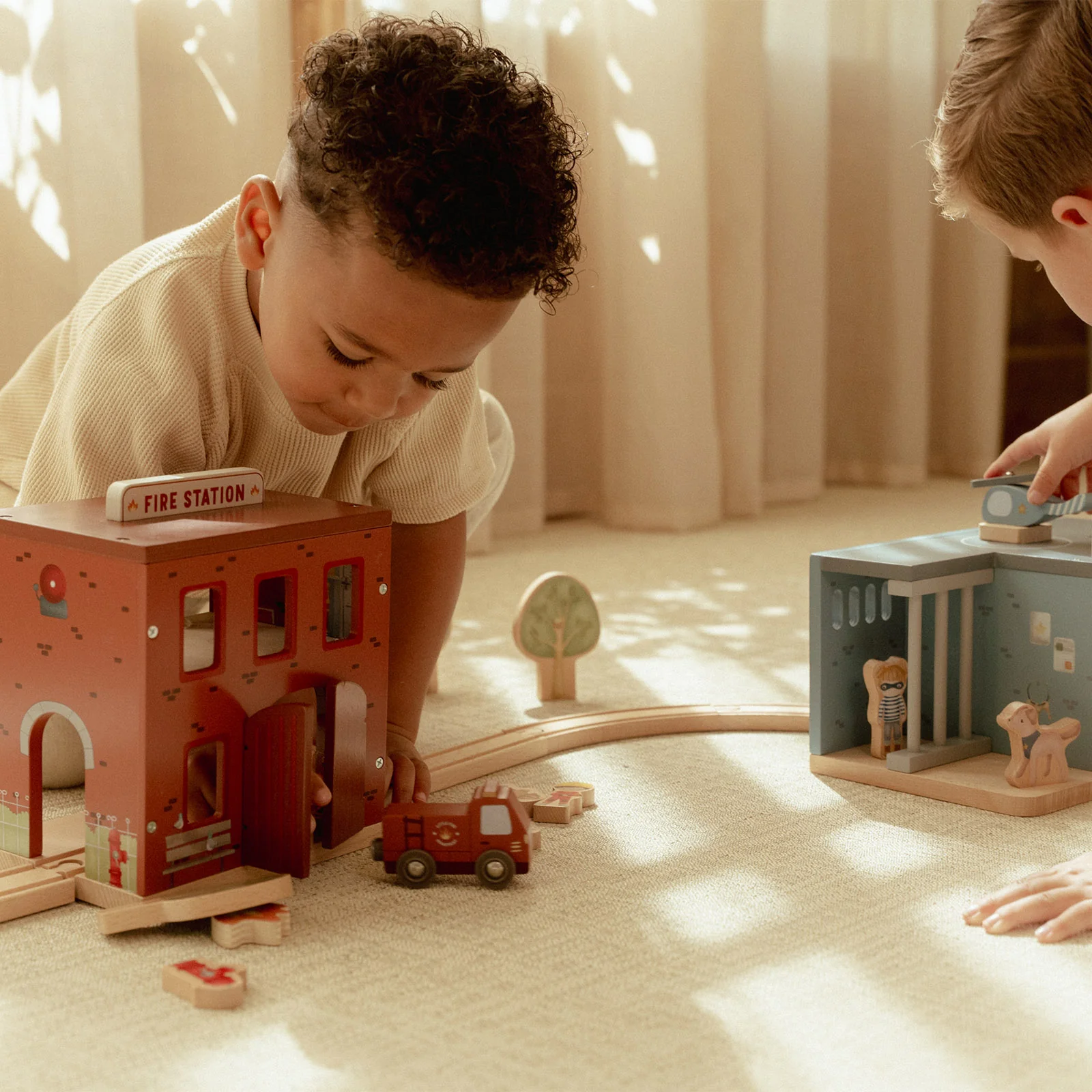 Little Dutch Fire Station - Image 2
