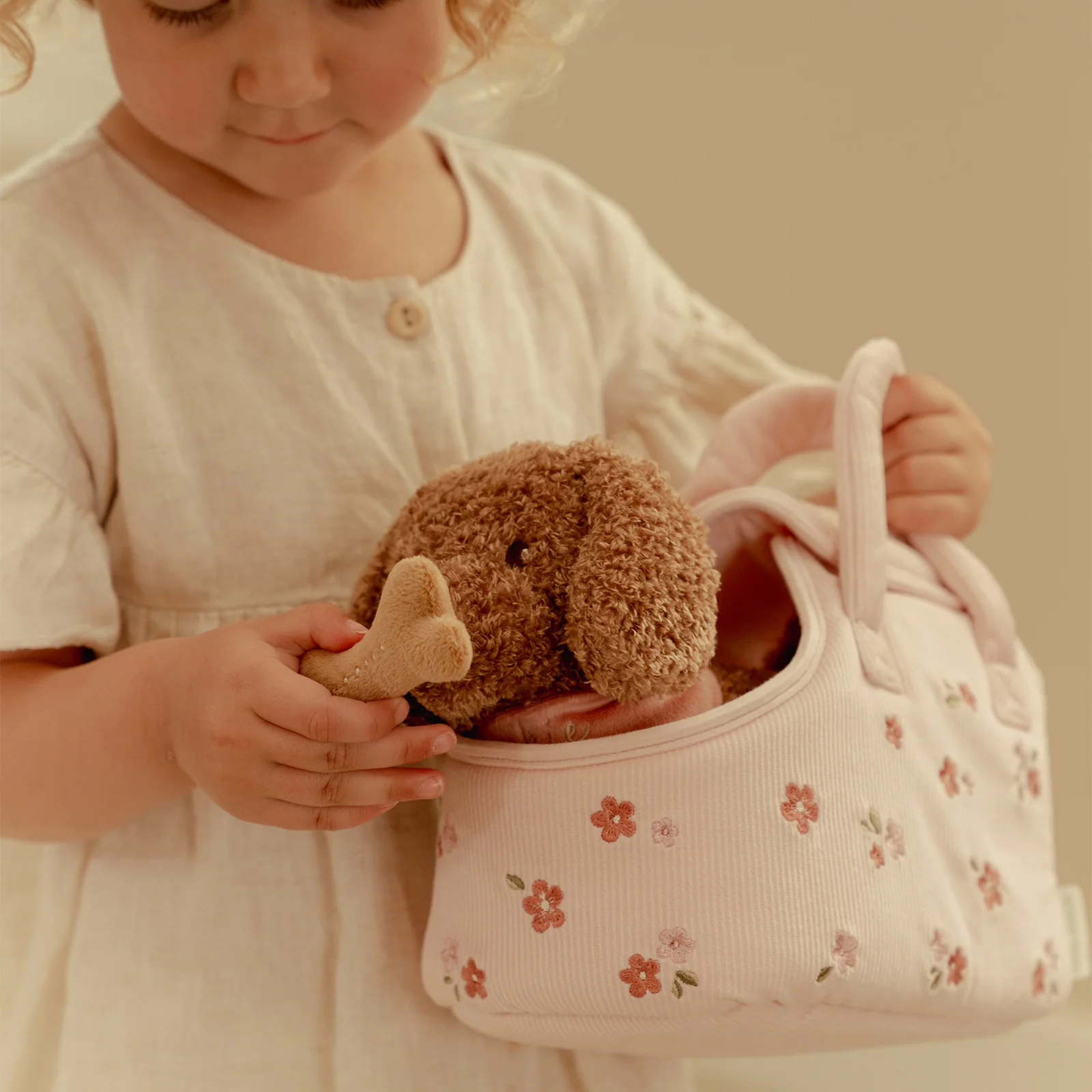Little Dutch Jackie In Bag Plush Dog - Image 2