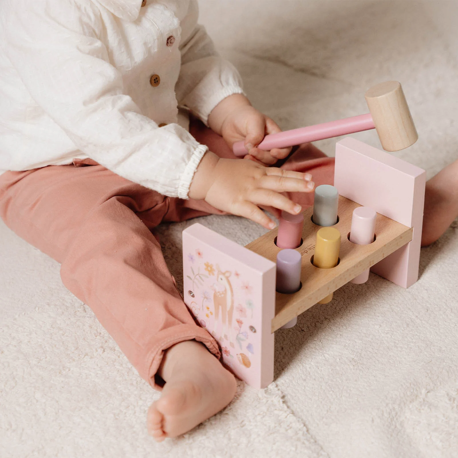 Little Dutch Pounding Bench - Image 6
