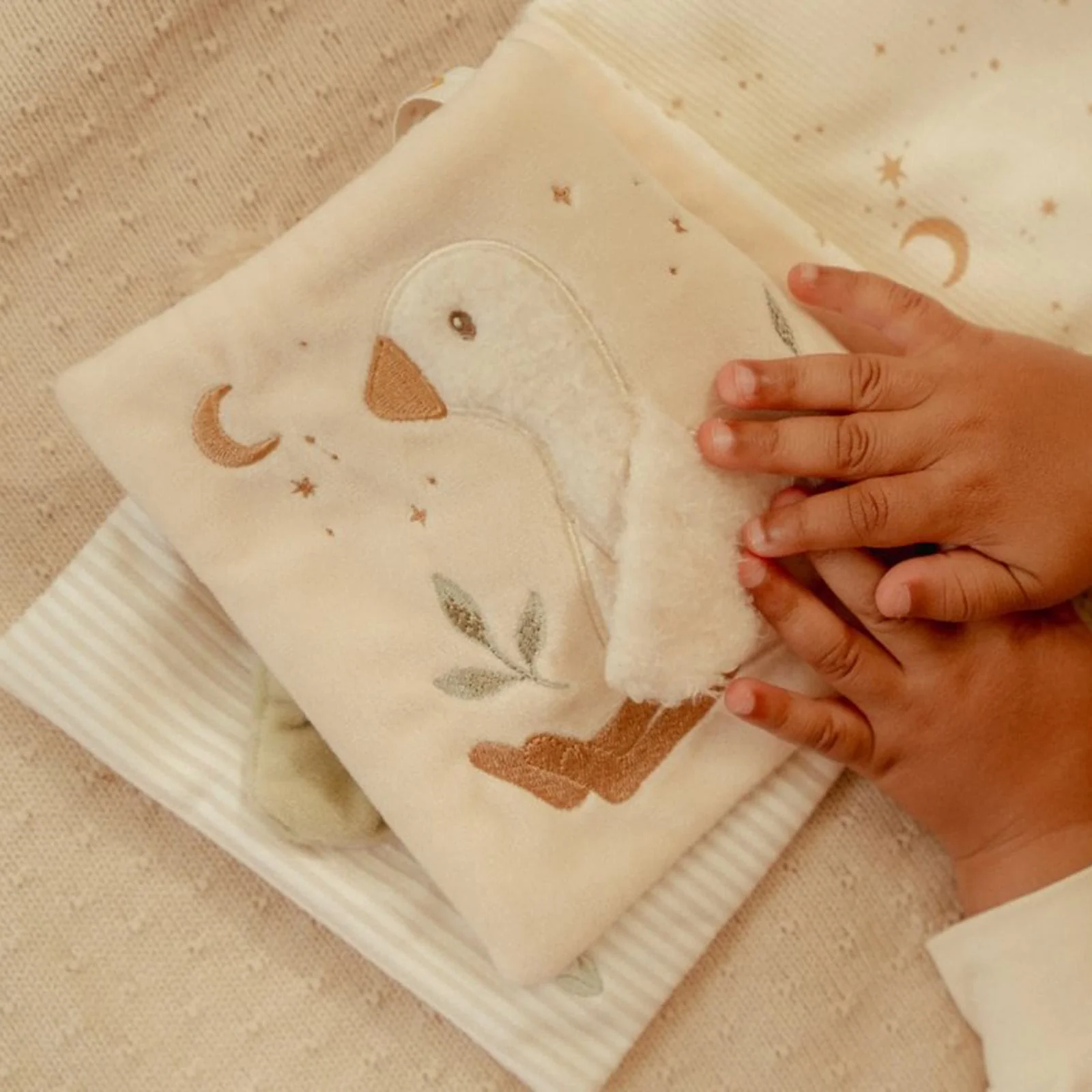 Little Dutch Soft Activity Book - Newborn Naturals - Image 4