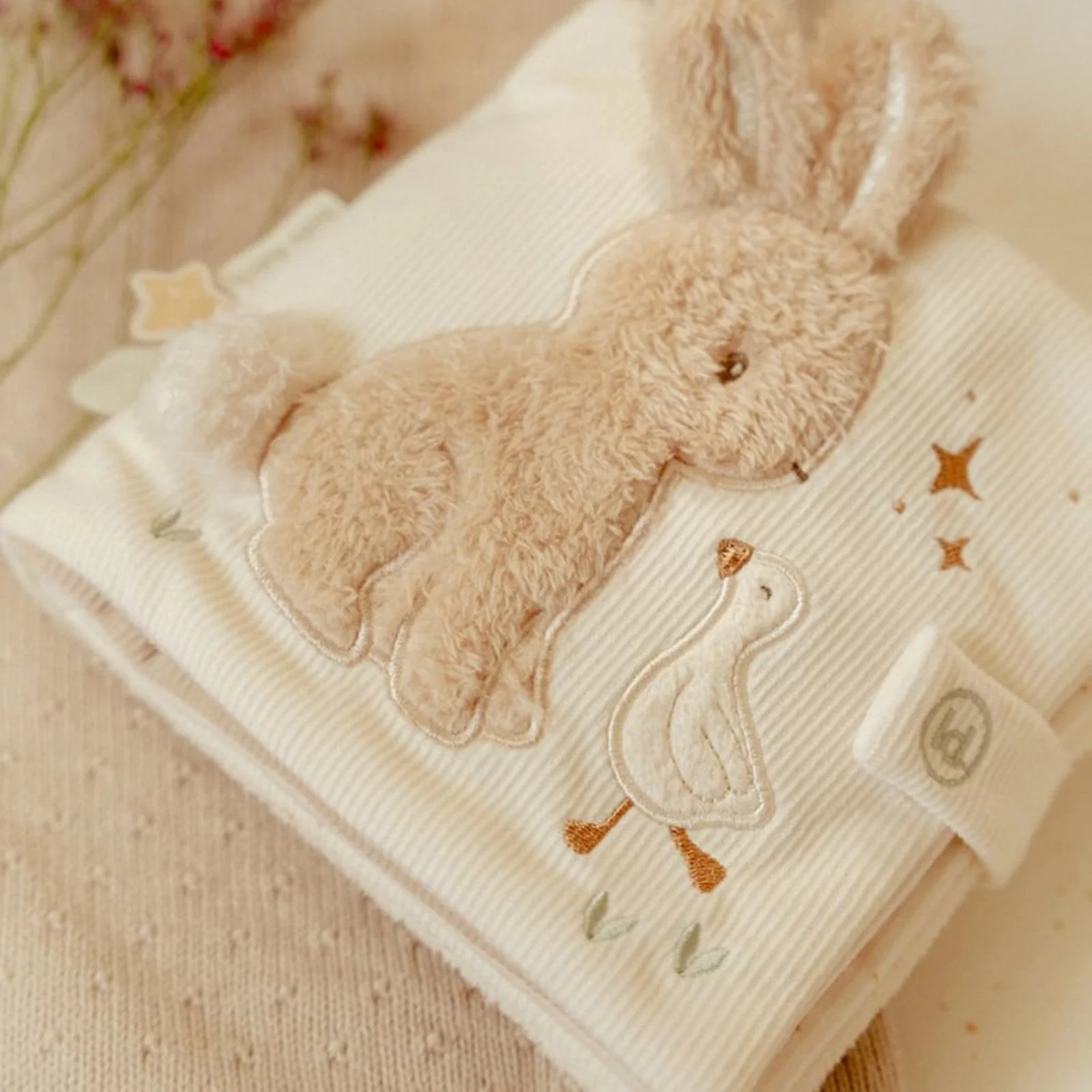 Little Dutch Soft Activity Book - Newborn Naturals - Image 6