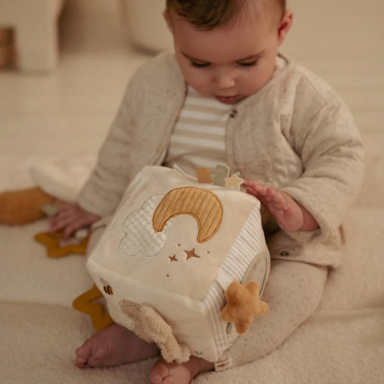 Little Dutch Soft Activity Cube - Newborn Naturals - Image 5