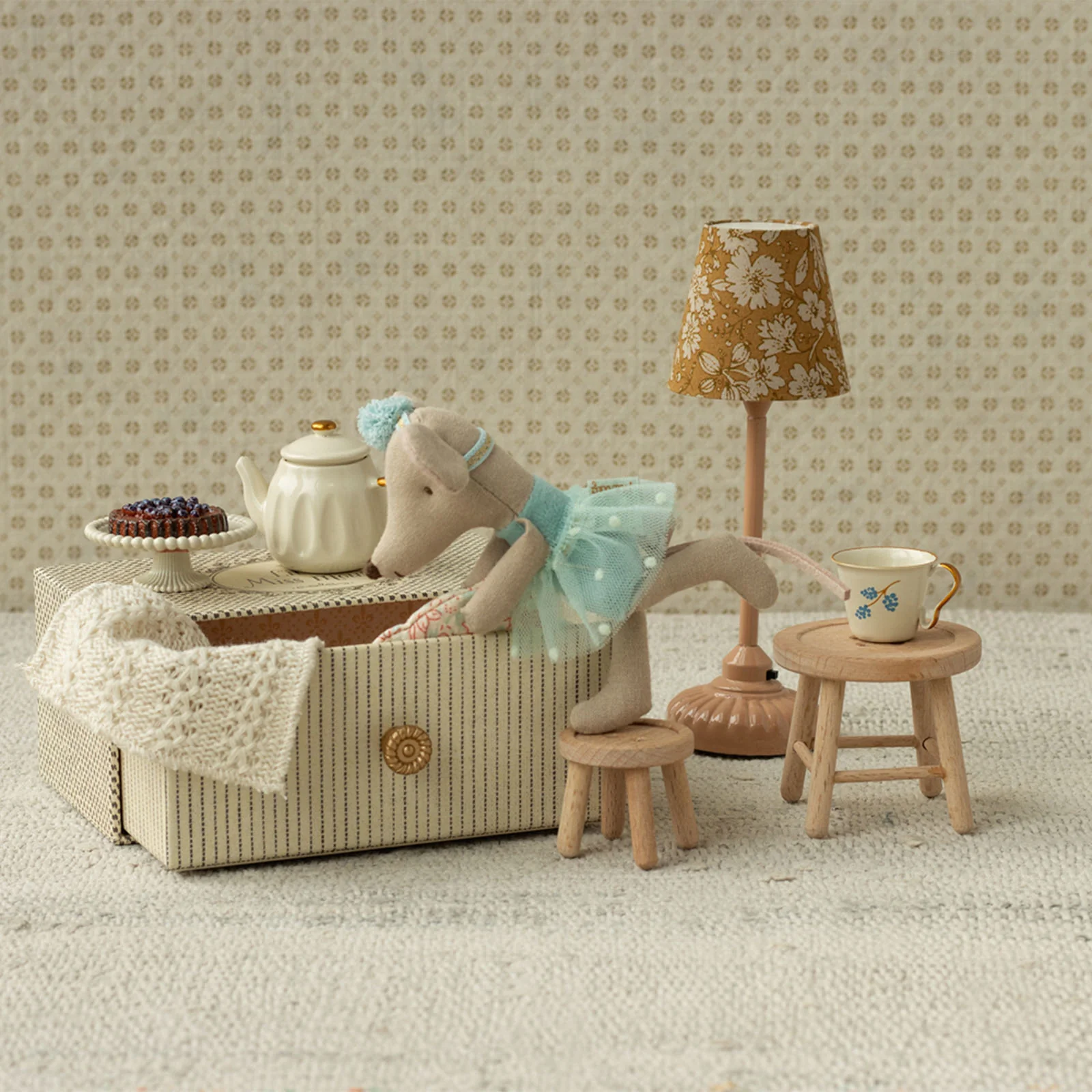Maileg Dance Little Sister Mouse In Daybed