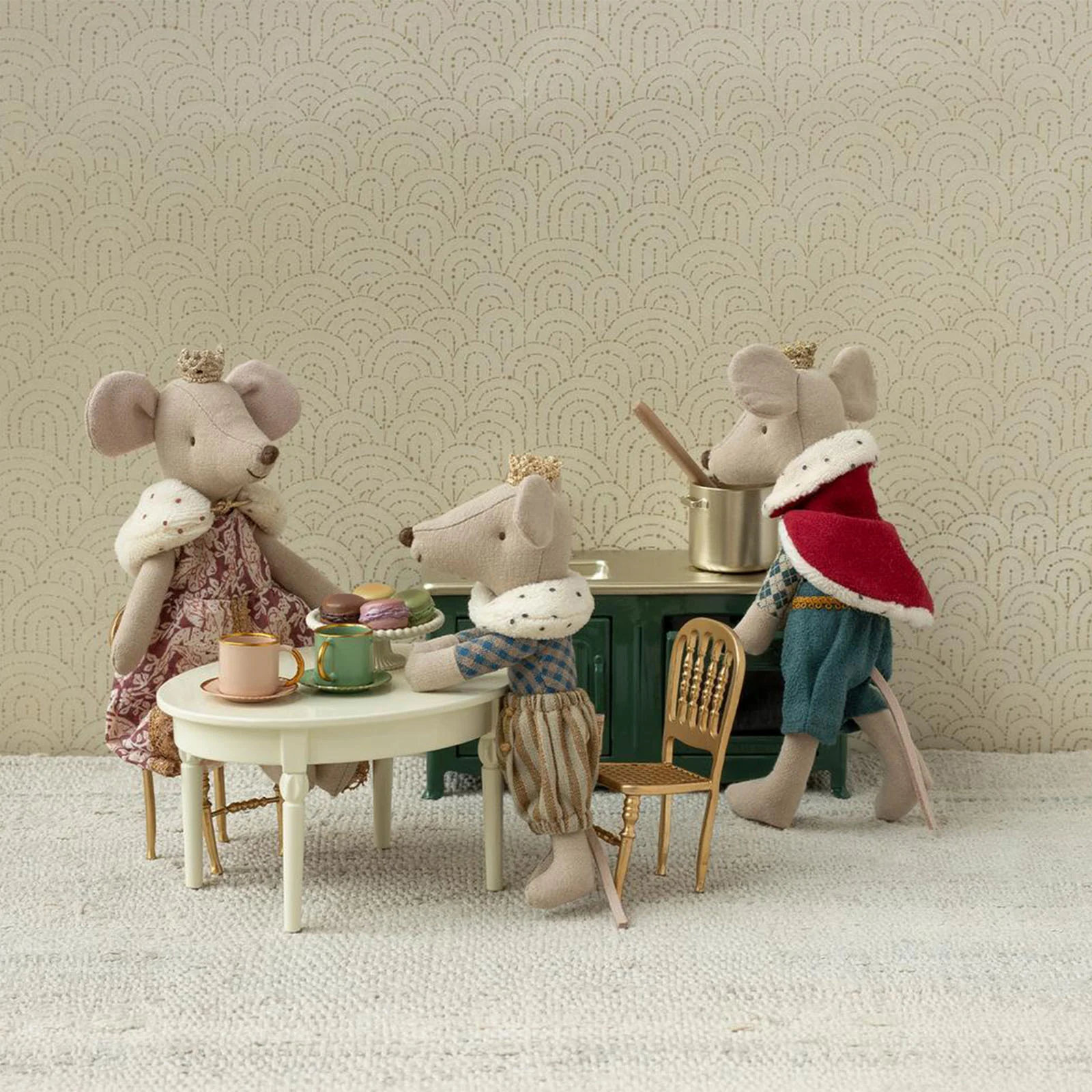 Maileg King Mouse Dad - Image 2