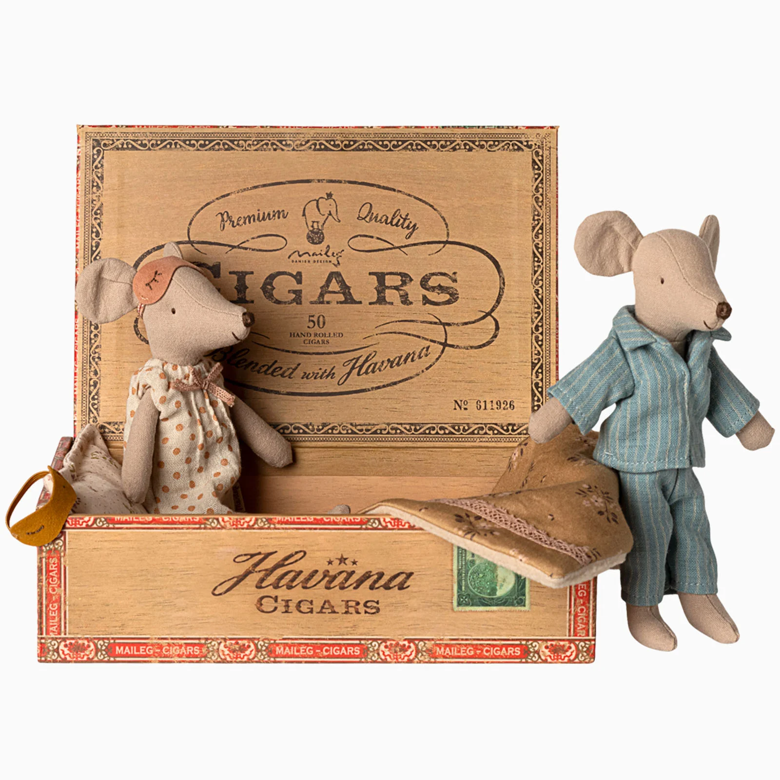 Maileg Mum & Dad Mice In Cigarbox - Image 3