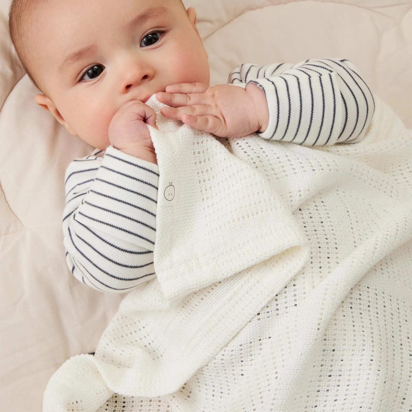 Cellular Blanket - Image 13