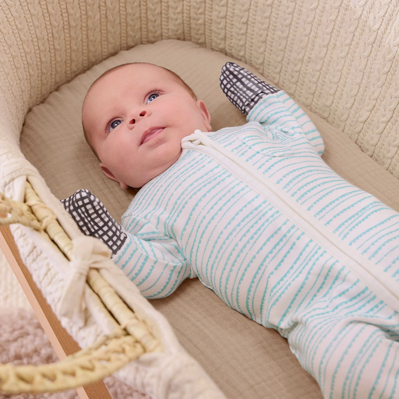 MORI x Lovevery Scallop Clever Zip Sleepsuit