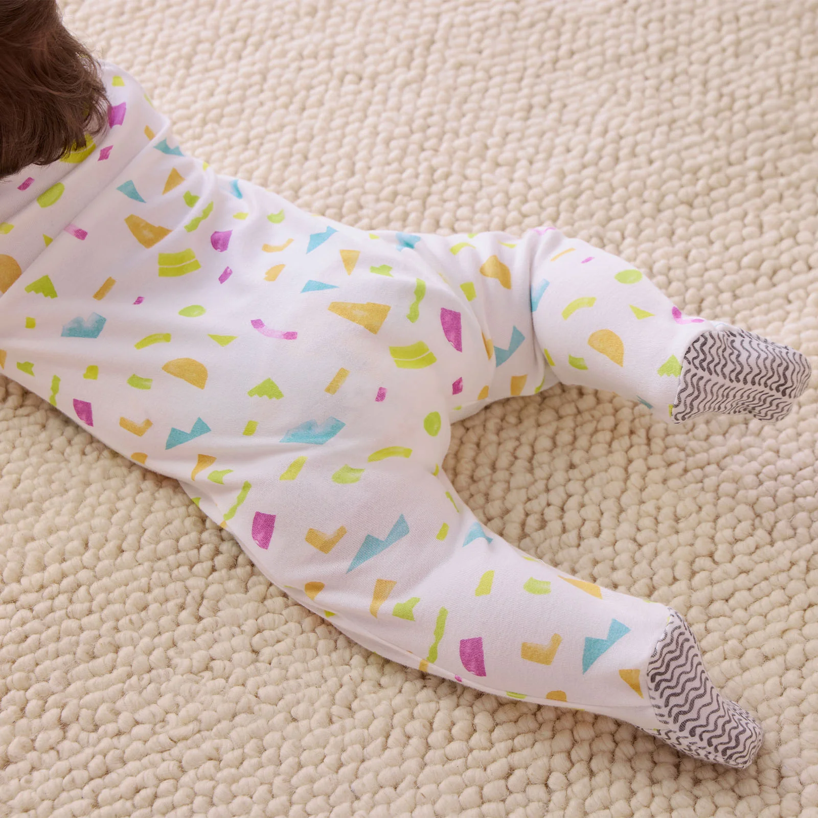 MORI x Lovevery Shapes Clever Zip Sleepsuit - Image 3