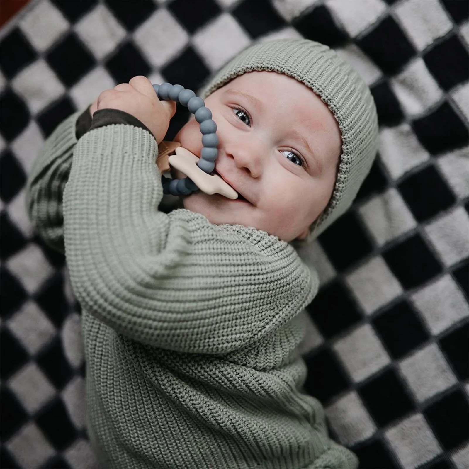 Mushie Space Teething Ring - Image 3