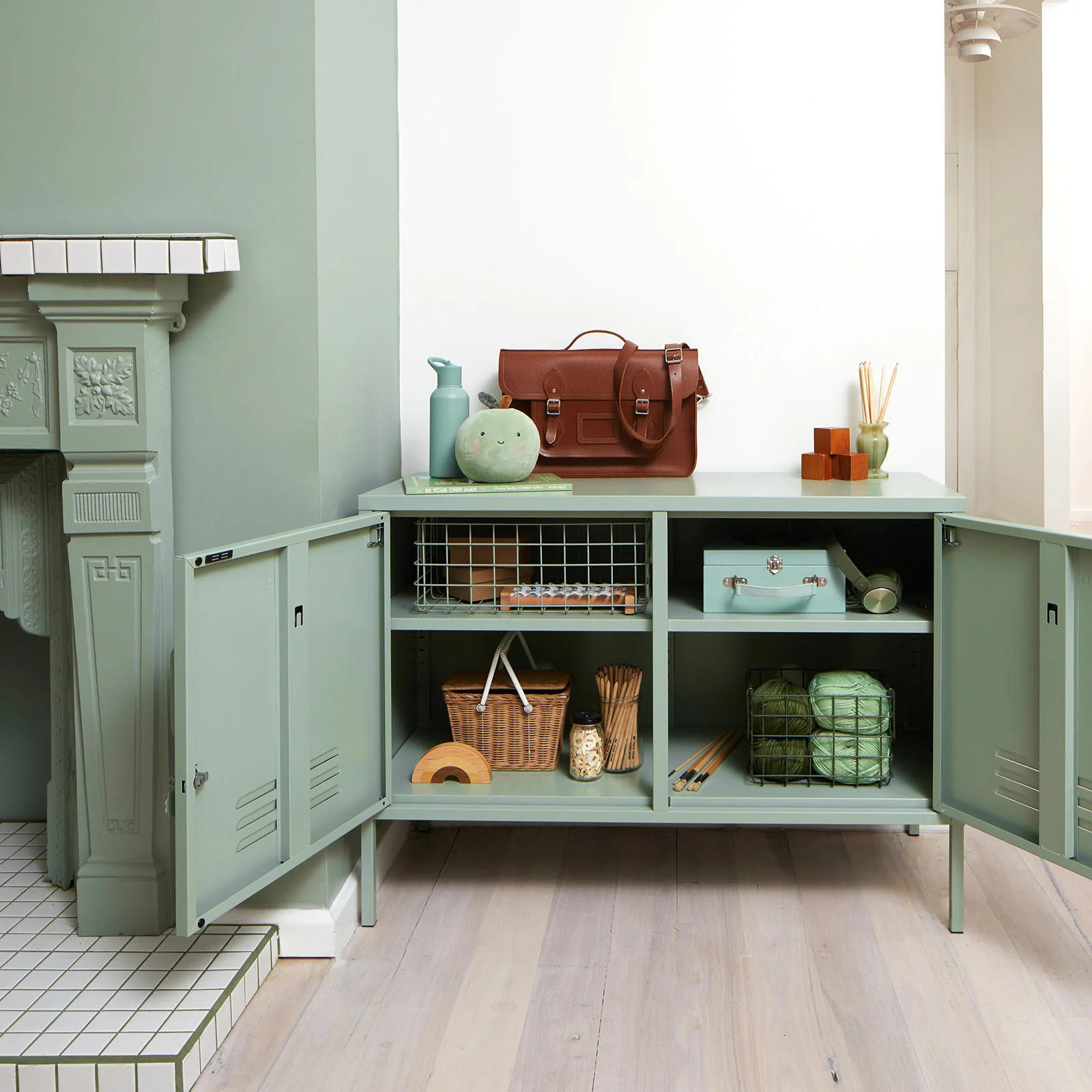 Mustard Made The Lowdown Locker - Image 8