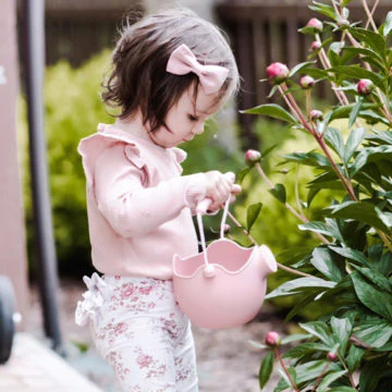 Scrunch Collapsible Watering Can - Image 3
