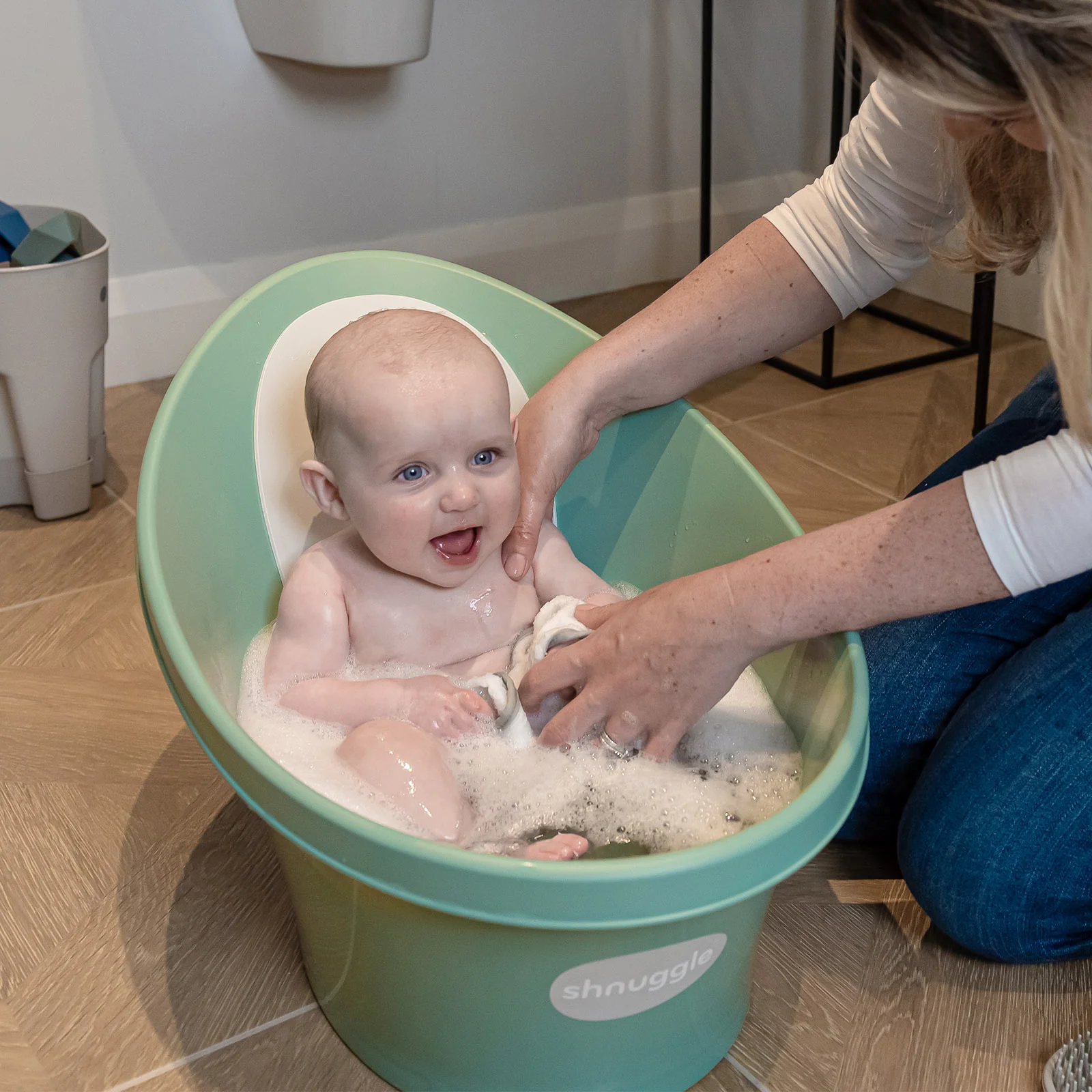 Shnuggle Newborn Baby Bath - Eucalyptus - Image 6