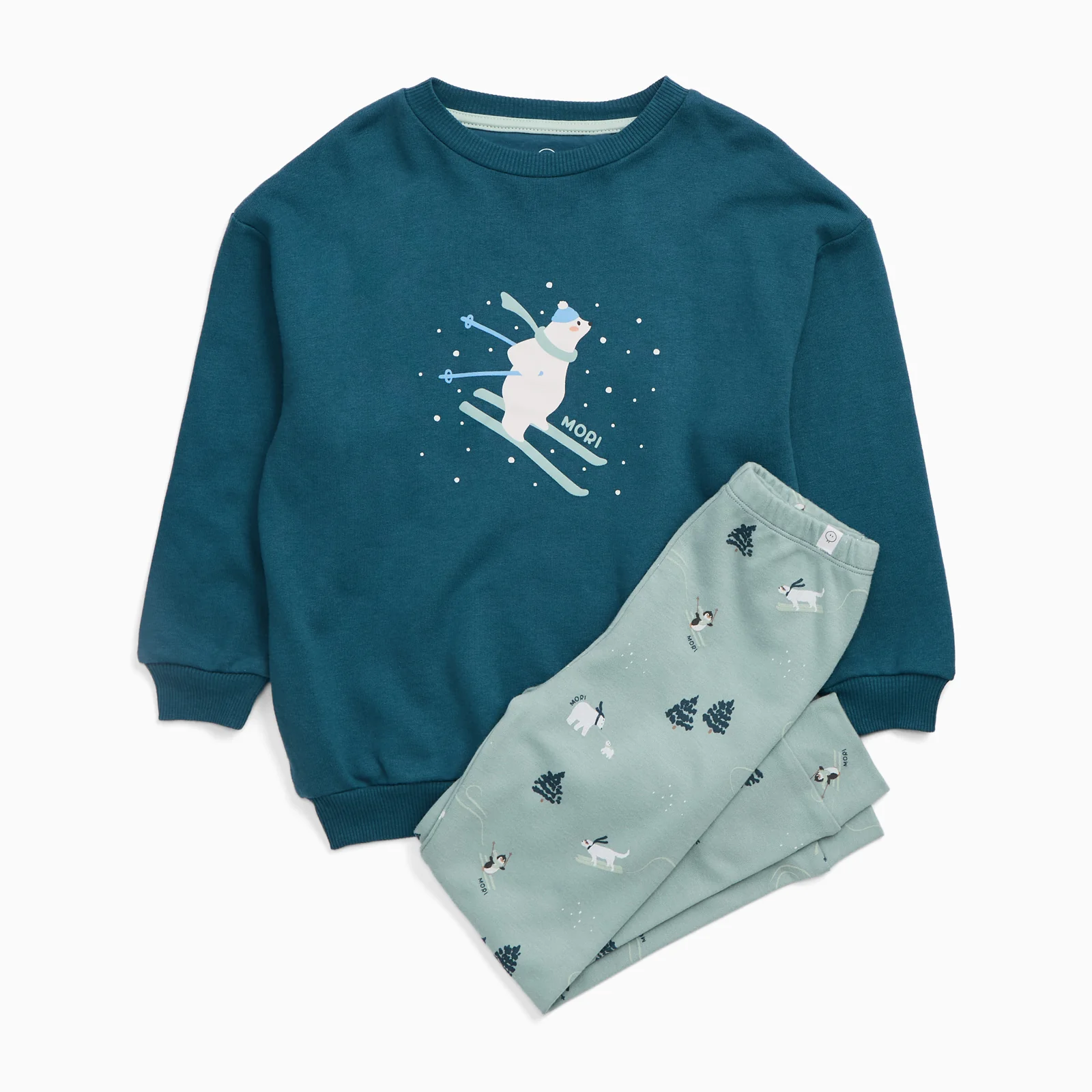 Ski Oversized Sweatshirt & Ribbed Leggings Outfit - Image 2