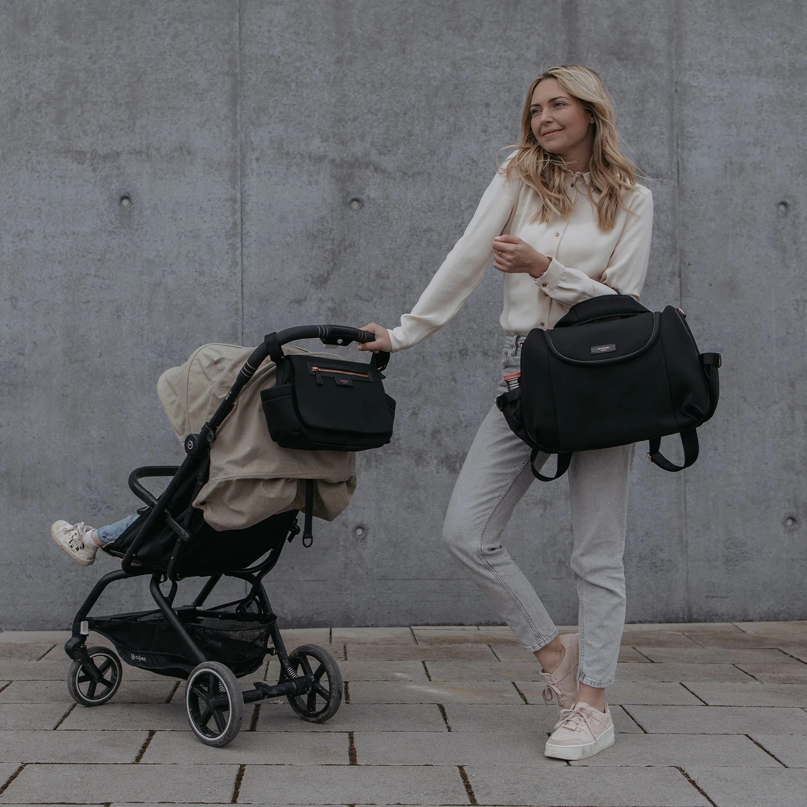 Storksak Stroller Organiser Luxe - Black & Rose Gold - Image 4
