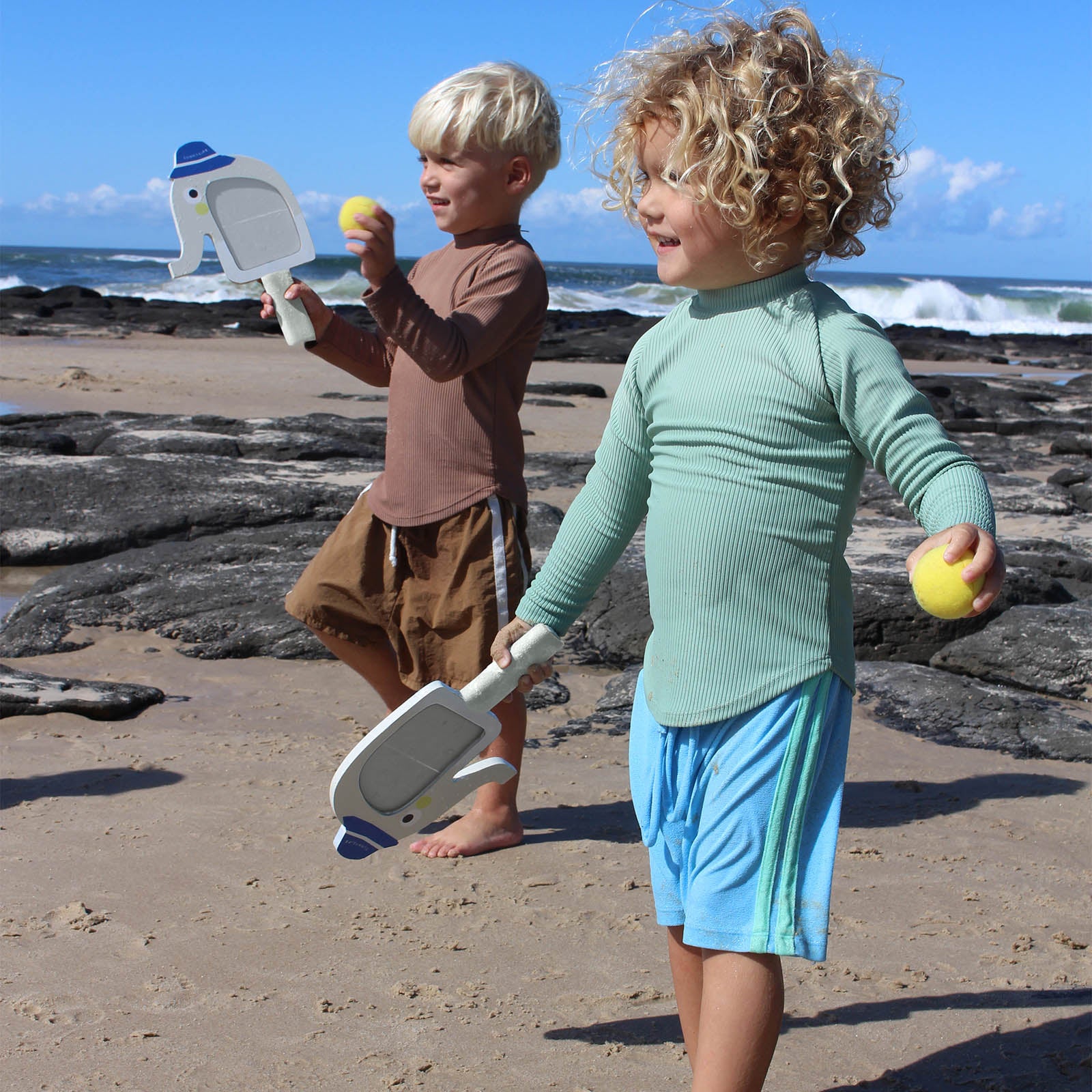 Sunnylife Kids Velcro Beach Bats - Eli Elephant - Image 4