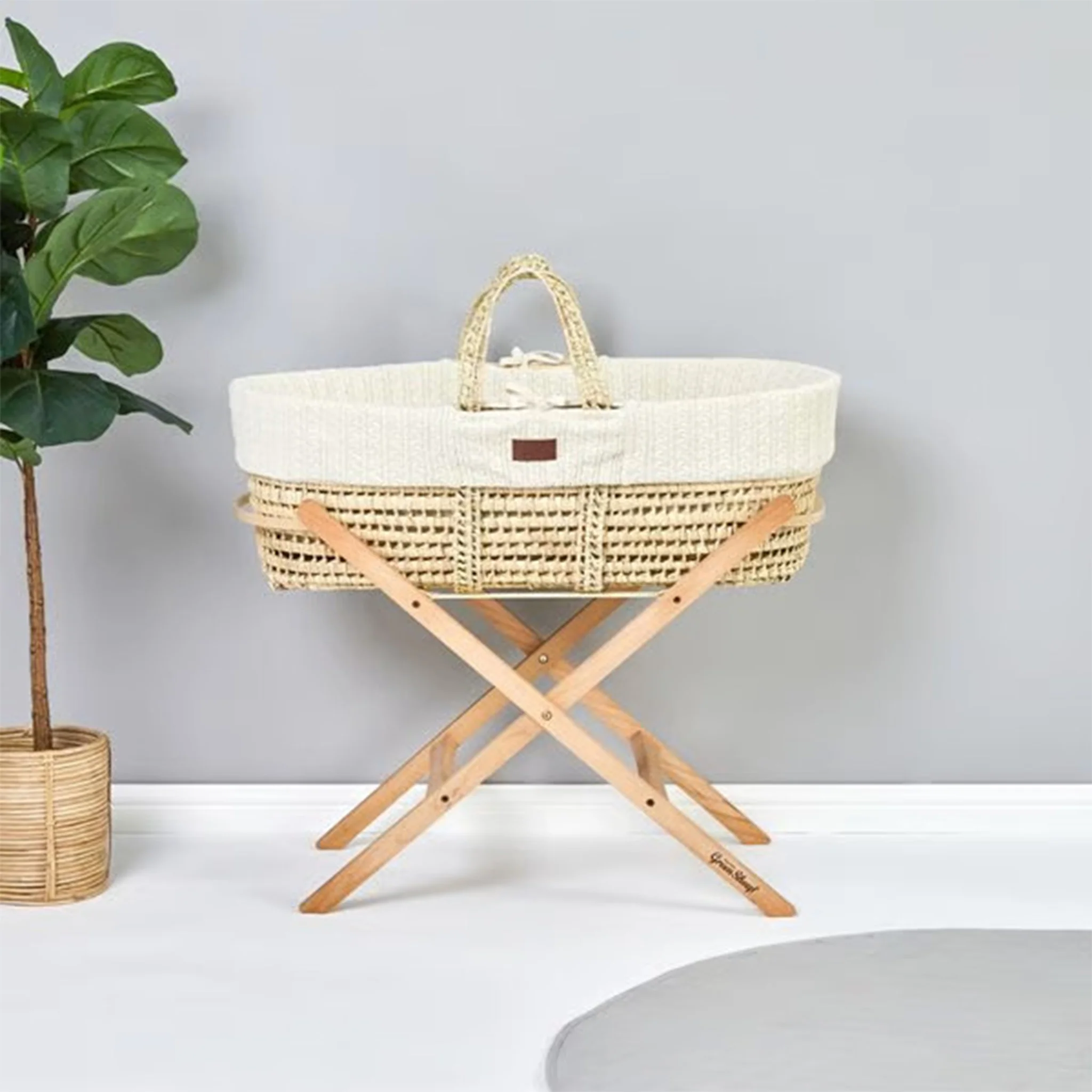 The Little Green Sheep Moses Basket, Mattress & Stand Bundle - Image 6