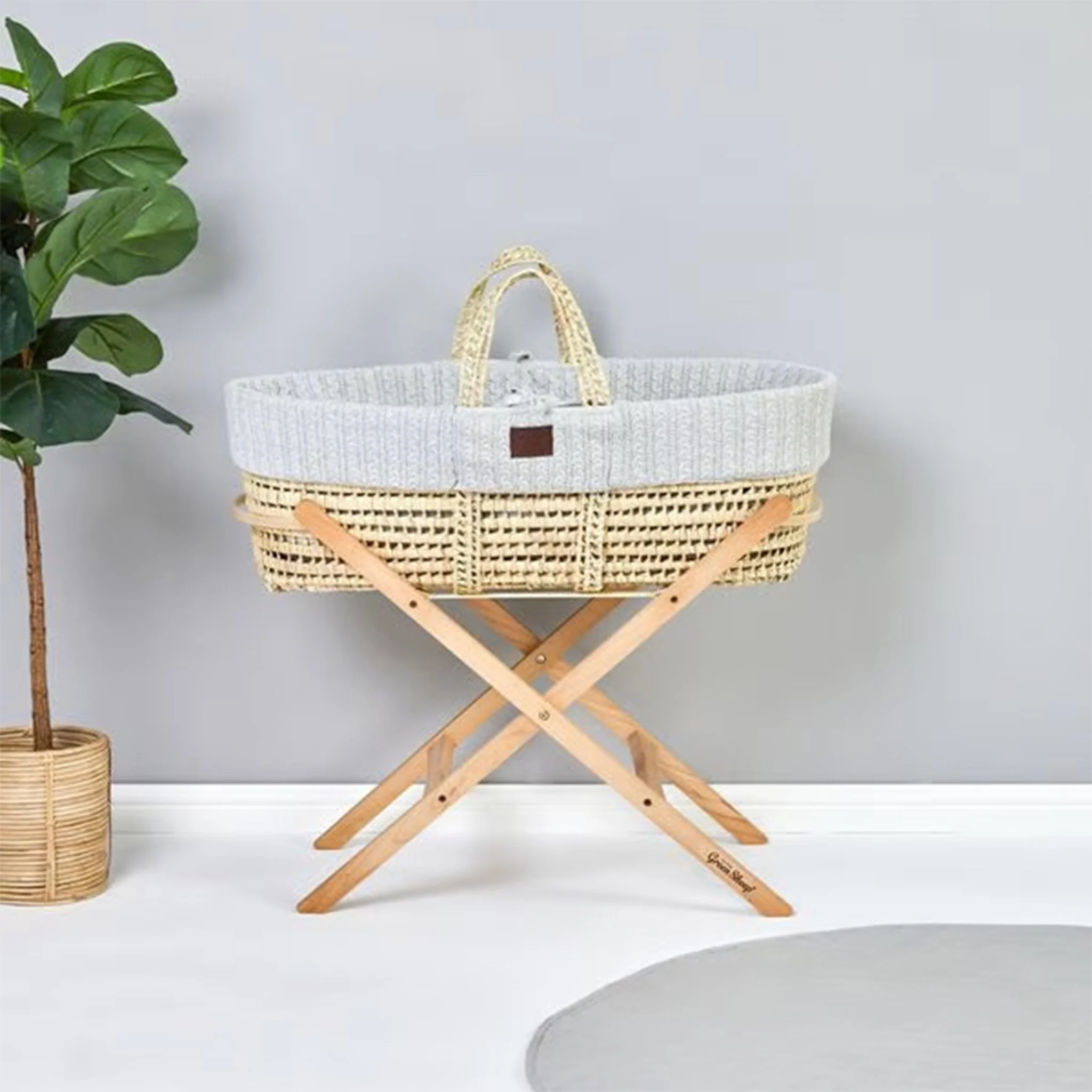The Little Green Sheep Moses Basket, Mattress & Stand Bundle - Image 9