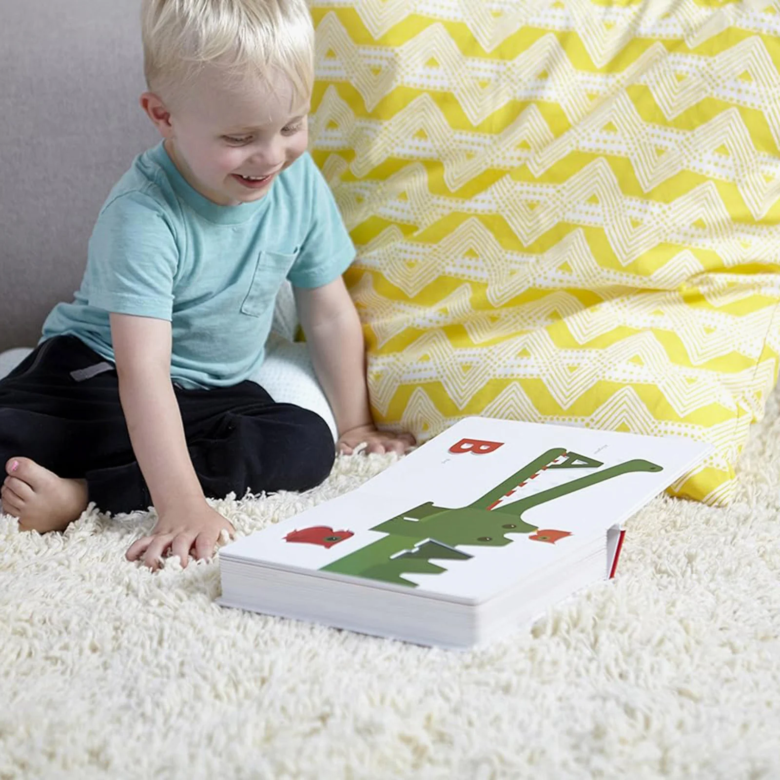 TouchThinkLearn: ABC Interactive Alphabet Board Book - Image 2