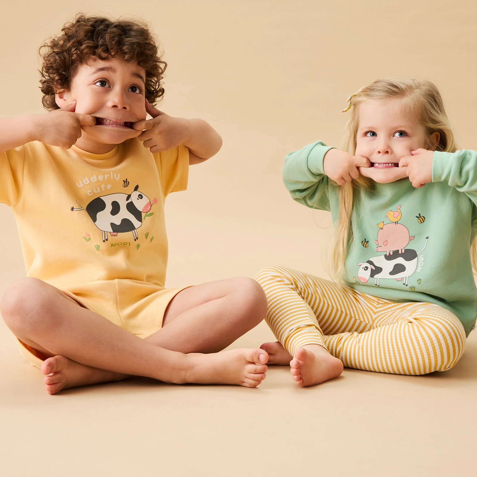Udderly Cute Short Sleeve Sweatshirt & Shorts Outfit - Image 2