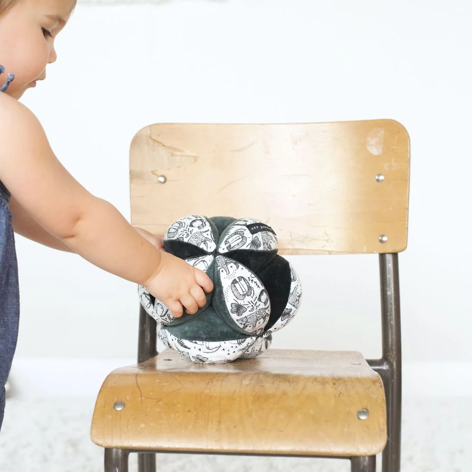 Wee Gallery Wild Sensory Clutch Ball - Image 3